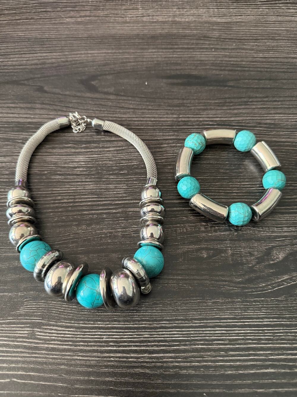 Mersada Chunky Statement Necklace and Bracelet Bundle Set